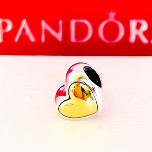 Authentic pandora two tons heart charm 💌💕💌💕💌🌷💕💌🌷💕💌🌷💕💌🌷💕💌🌷💕💌
